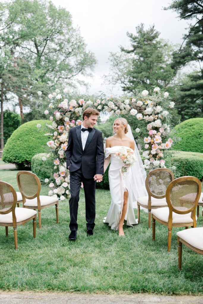 Bride and Groom posing for a photo at Laurel Court, Cincinnati.